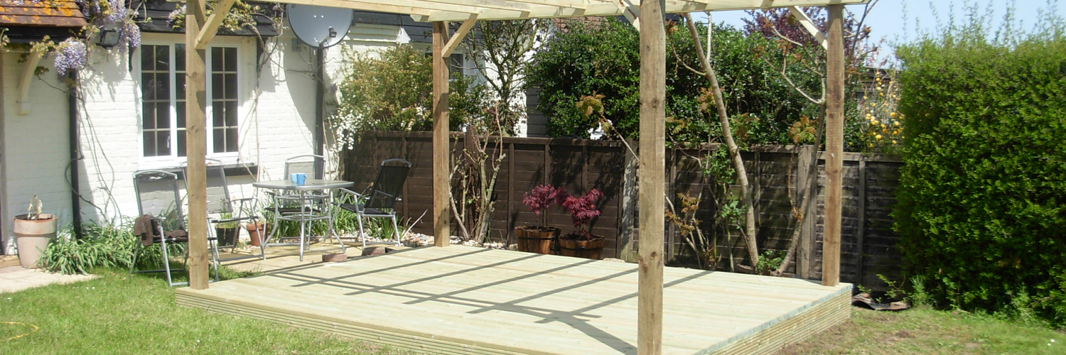 Decking image from Stylecast